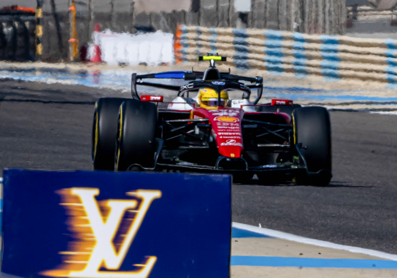 Rear wing, Ferrari, socials