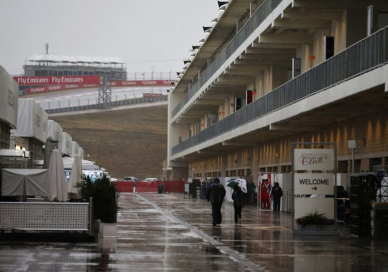 Zware regenval bedreigt eerste vrije training in Austin