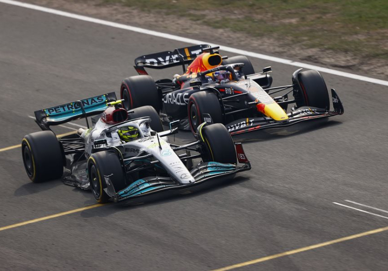 Mercedes faalt in Zandvoort: "Ze hadden voor een double stack moeten gaan"