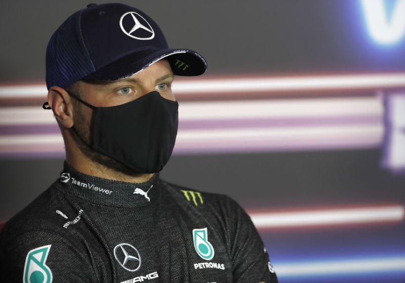 Bottas imponeert op de fiets en finisht op podium na wielerwedstrijd van 100 kilometer