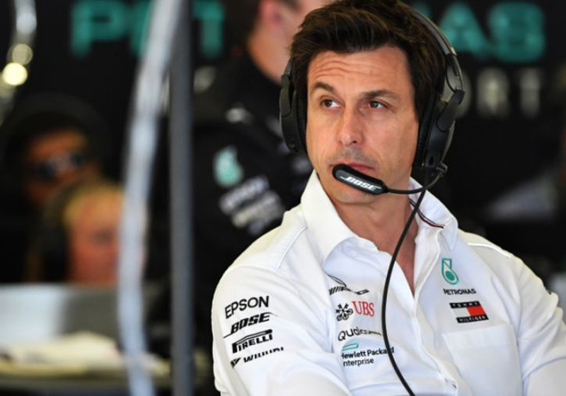 Wolff: "Zaterdag gaan we zien of we sneller zijn dan Ferrari"