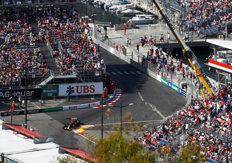 Verstappen: "Moeten nog iets vinden ten opzichte van Ferrari"