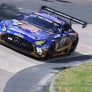 Maxime Martin snelste in laatste training, bizarre crash tussen GT3-Porsche en langzamere BMW
