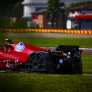 VIDEO | Ferrari met spatborden: zo wil de F1 weer racen in extreme regen | GPFans Special
