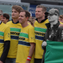 Persvoorlichter onthult zeer opmerkelijke reden voor ontbreken Senna-shirt bij Verstappen