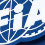 FIA deelt straf uit aan Sainz voor incident met Piastri: Spanjaard van P4 naar P5