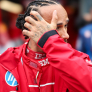 El padre de Hamilton emite un comunicado tras debut de Ferrari