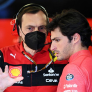 Sainz destaca las debilidades de Ferrari