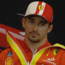 Leclerc trekt eigen plan en negeert Ferrari-perschef in mediapen: "Ik zeg wat ik zelf wil"