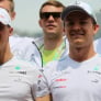 Rosberg blikt terug op mentale Schumacher-strijd: 'Hij sloot zich expres op wc op'