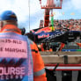 Verstappen crasht hard in beginfase Dutch Grand Prix, Norris pakt winst bij afscheid Zandvoort