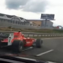Politie op zoek naar bestuurder van op snelweg gespotte 'F1-auto'