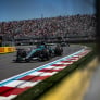 Russell verslaat Antonelli en pakt de sprintpole, Verstappen valt terug naar P7