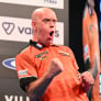 Van Gerwen neemt het op voor Verstappen: 