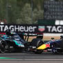 Hoe Mercedes Verstappen flink benadeelt door zelf geen upgrades te ontwikkelen