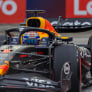 Verstappen maakt indruk en troeft McLaren en Mercedes af tijdens VT3 in Singapore
